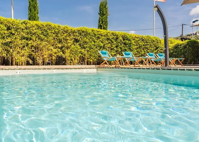 Rossi ホテル サルテーヌ