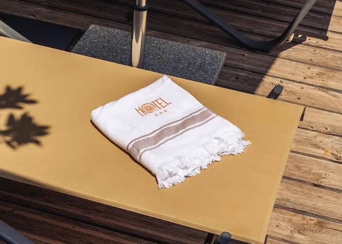 Rossi מלון Sartène