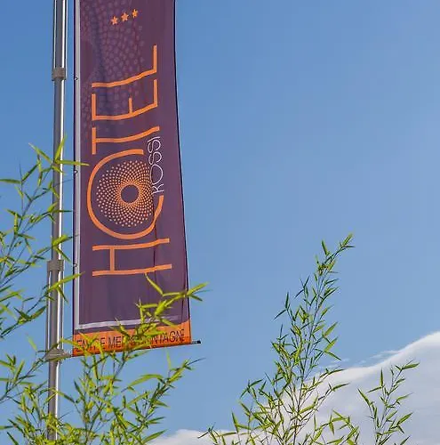 Rossi 3* サルテーヌ