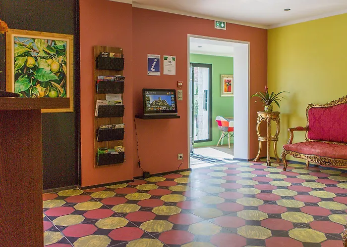 罗西酒店 酒店 3*