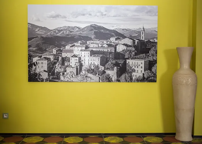 Rossi מלון Sartène