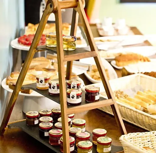 Rossi 3* サルテーヌ